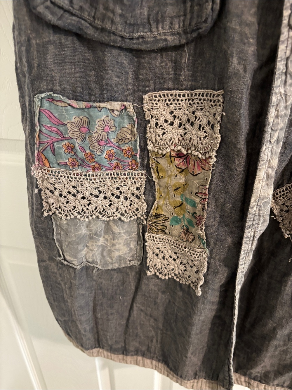 Vintage-Inspired Gray Patchwork Long Coat - Picture 5 of 10